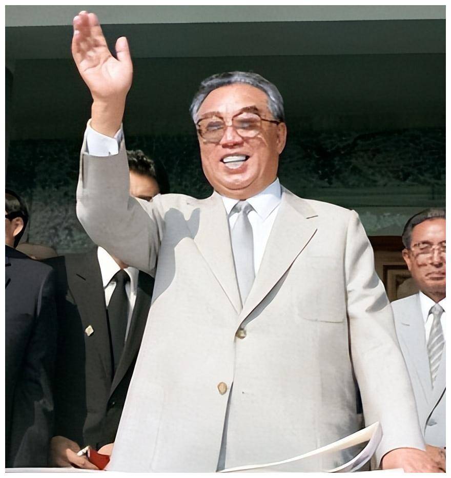 1985年金日成接见吉林兄妹，赠一皮箱人民币：以后我就是你们父亲