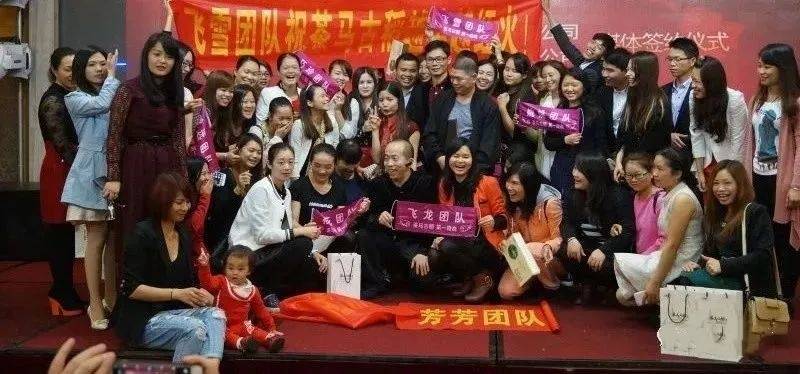 【阿语创业记】我叫小芳，因炒币亏掉200多万，靠卖虚拟资料做知识变现付费如今月入7万多