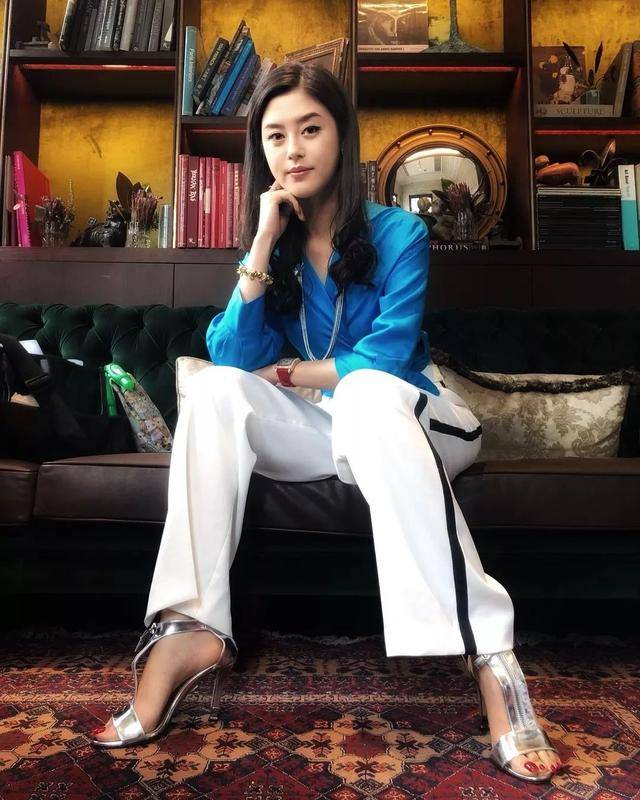 TVB女星转行后晒近况！被赞美貌依旧，曾因圈中人身份被分手