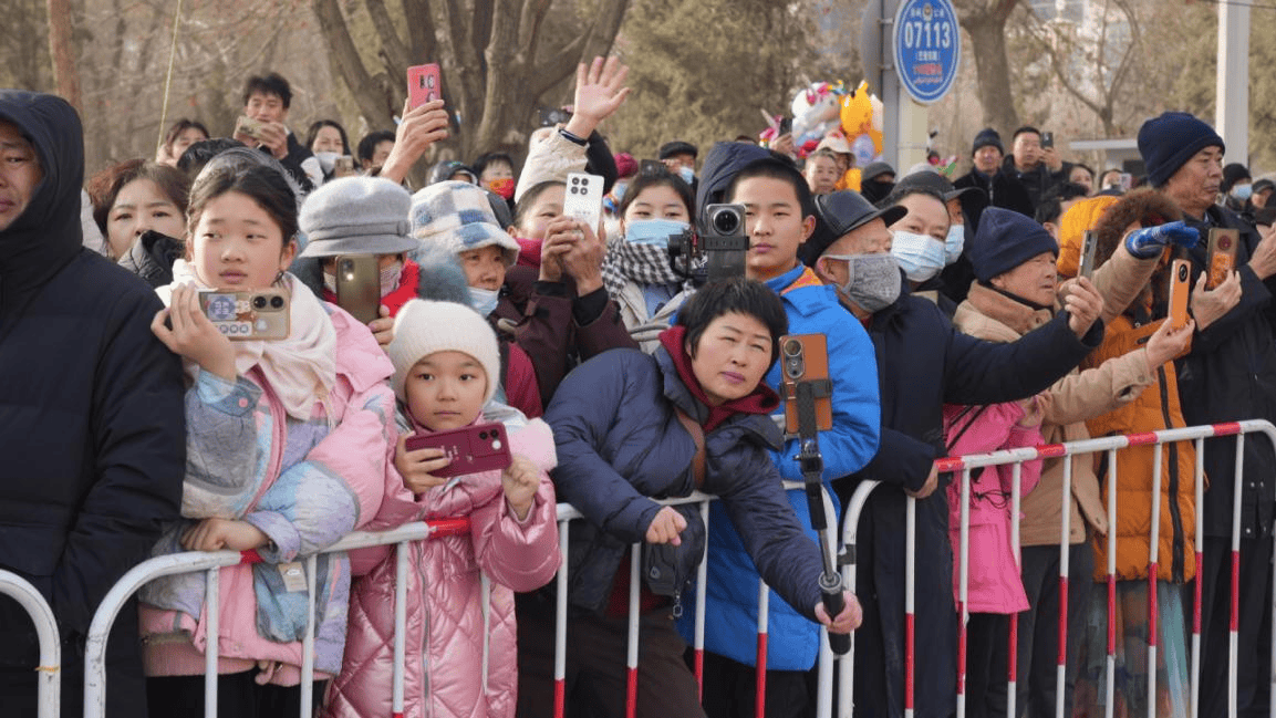 社火出圈！库尔勒这场元宵狂欢嗨翻全网