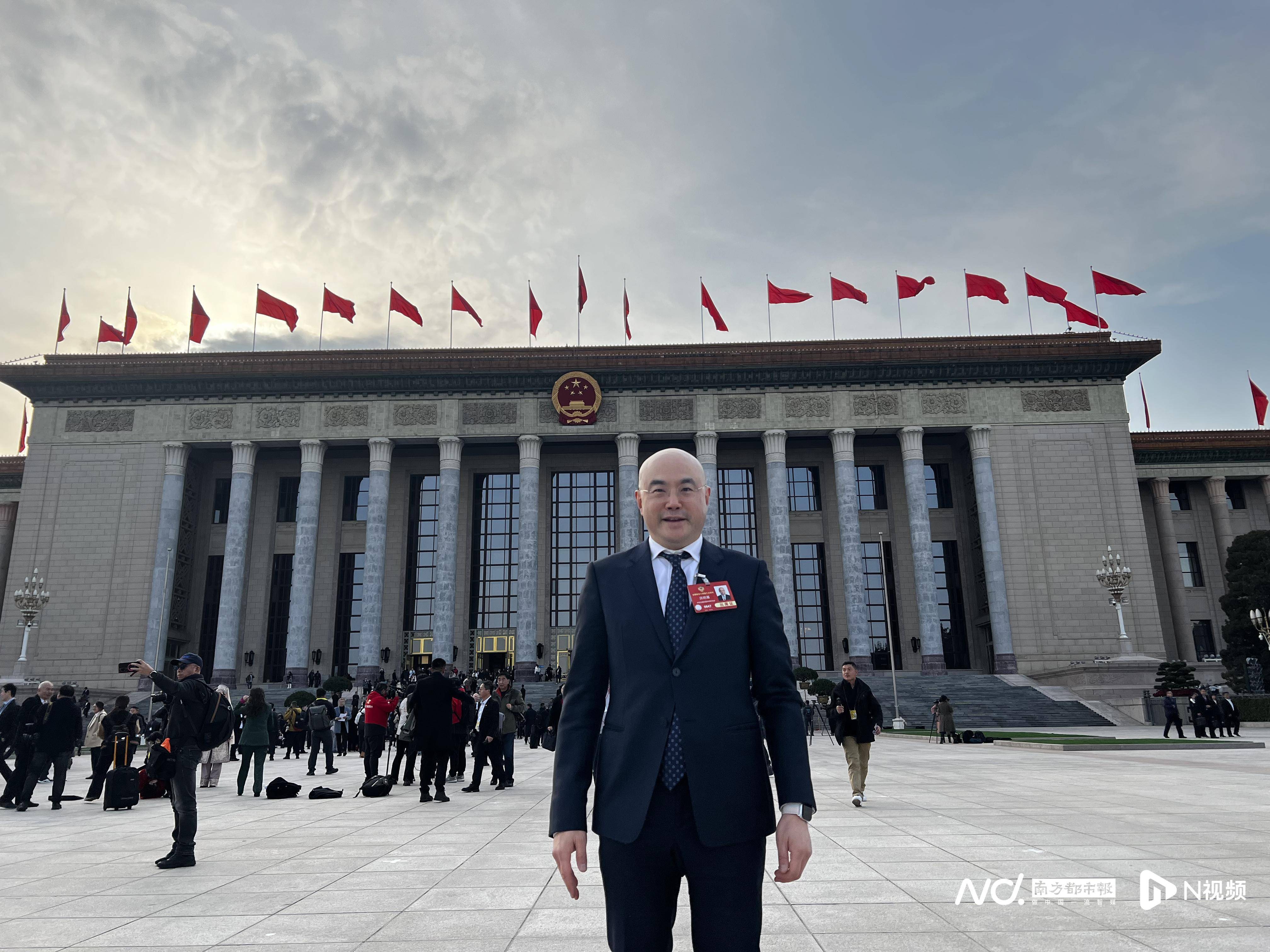 政协委员洪明基：餐饮行业价格竞争加剧，无序加盟乱象需整治