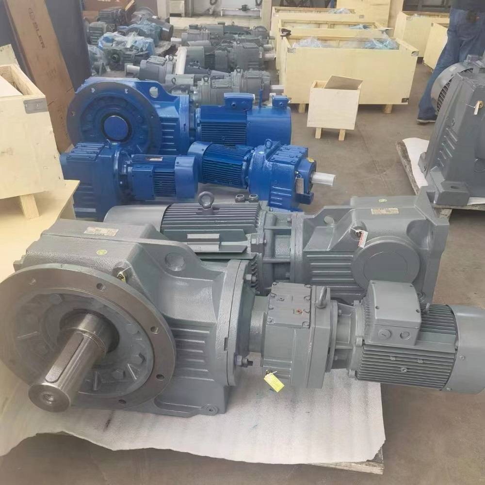 R57-Y4KW-4P减速机R57DRE160MC4-13.4轴承型号的解释